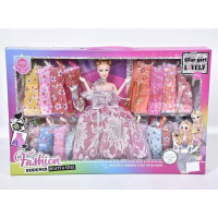 Лялька з гардеробом 840-1 (30/2)  висота 28 см, шарнірні з’єднання рук,  20 додаткових суконь, кольє