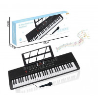 Синтезатор R 676 (6) 61 клавіша, 200 тонів, 200 ритмів, 60 демо мелодій, мікрофон, працює від мережі