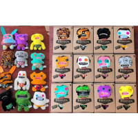 М`яка іграшка M 19880 (150) ЦІНА ЗА 1 ШТУКУ, герой, середня висота: 21 см, трусики, пластикові очі т